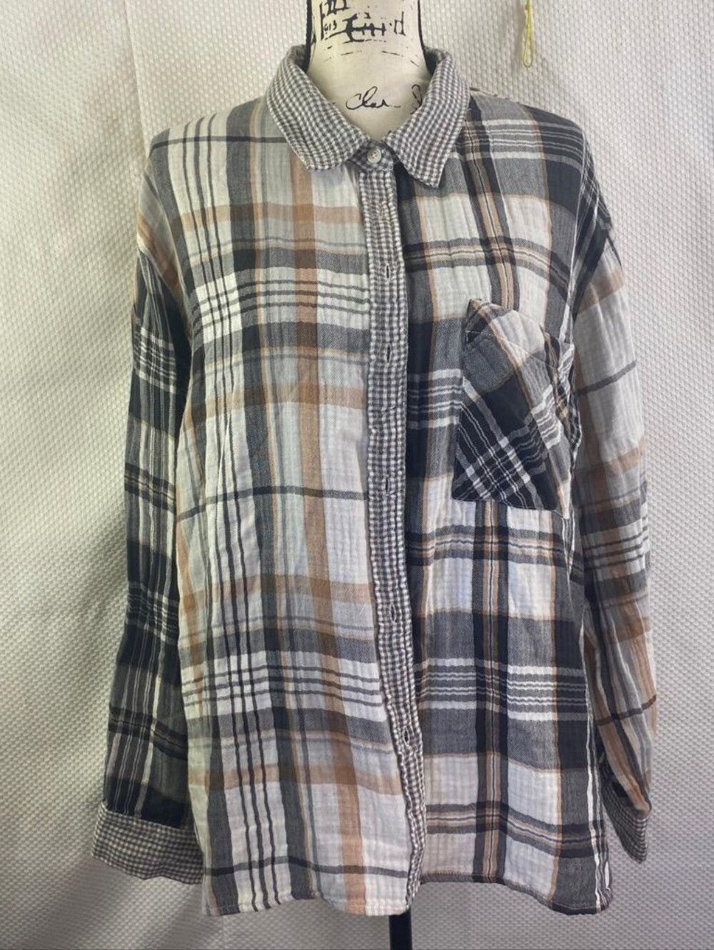 aerie Plaid Button-Down Shirt in Gray, White & Brown